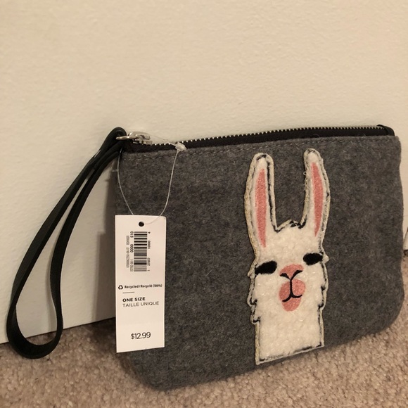 Old navy wristlet Clearance